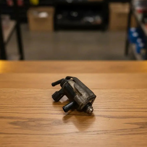 پمپ بنزین سوزوکی لتس4(استوک)